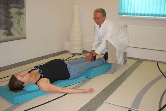Detenzor treatment for cervical bones