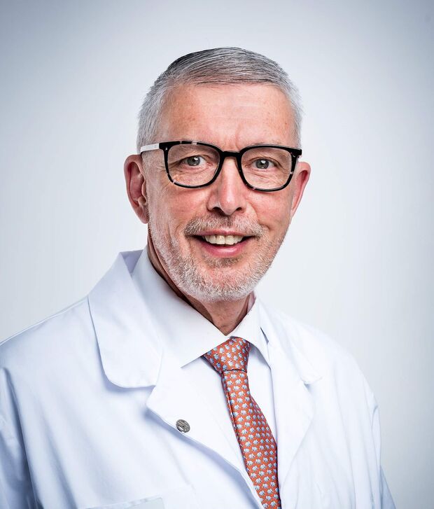 Doctor Orthopedic doctor Markus Eggleston
